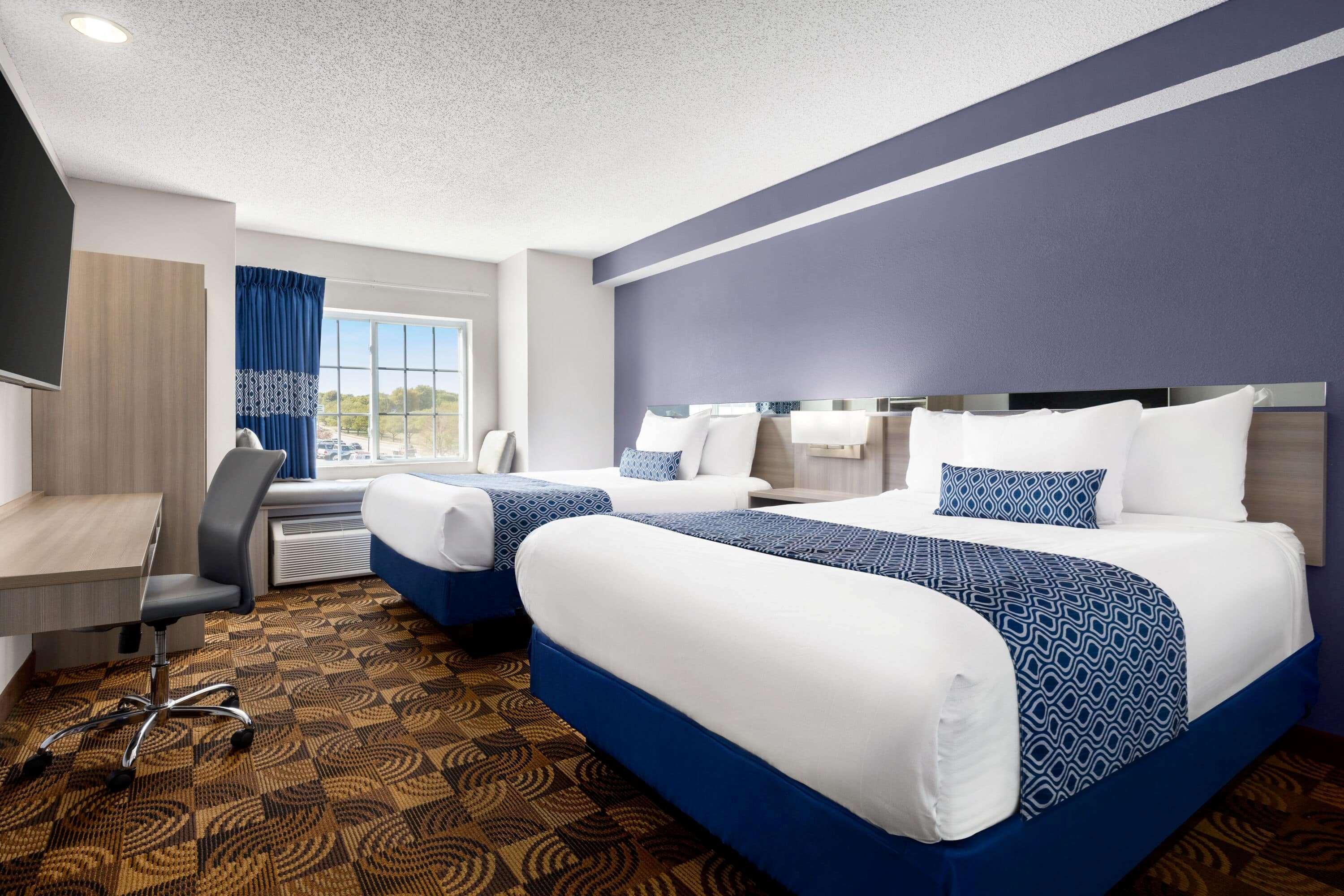 Microtel Inn & Suites Lincoln Exterior photo