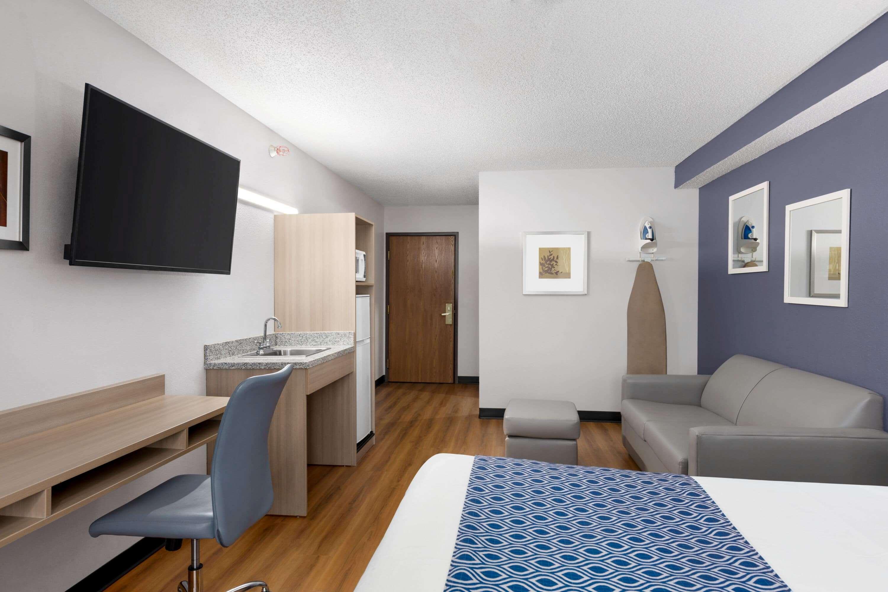 Microtel Inn & Suites Lincoln Exterior photo