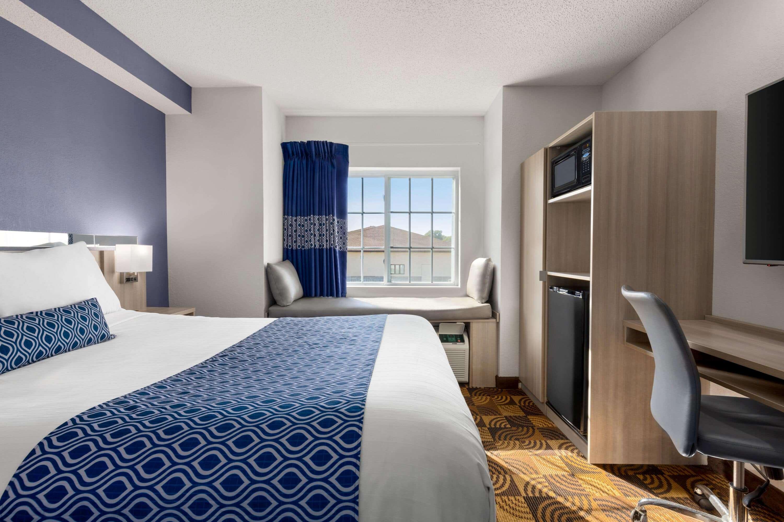 Microtel Inn & Suites Lincoln Exterior photo